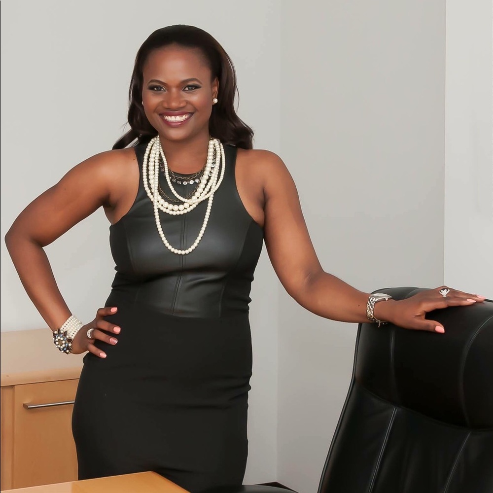 Multi gradual pearls necklace with Oxidized chain